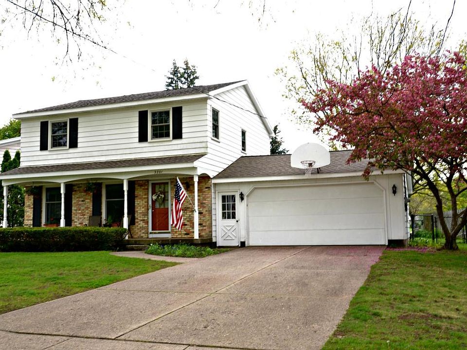 1st image of 3201 Brookshire Dr SE