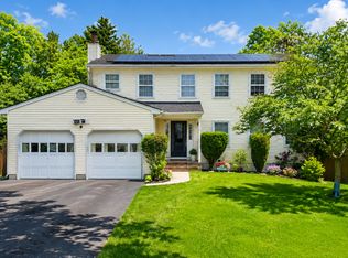 1085 Vaughn Ave, Toms River, NJ 08753
