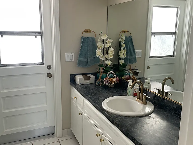 2320 Irlo Dr — Photo 7