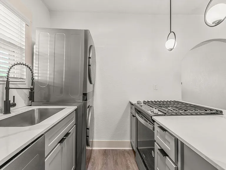 Native Lands Apartments — Photo 17
