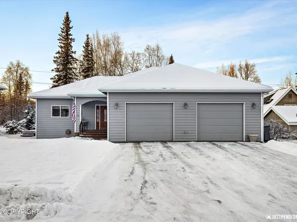 8540 Solar Dr, Anchorage, AK 99507