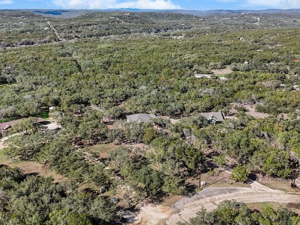 423 CR 2471, Hondo, TX 78861
