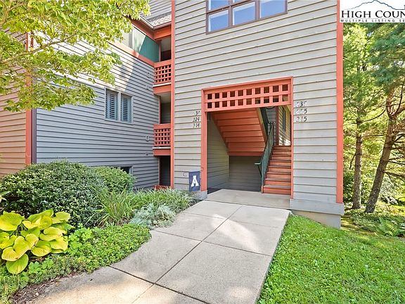 4th image of 151 Deer Valley Drive #225