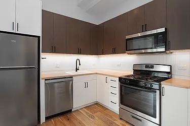 945 Bergen Street, #322