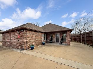 2508 W Crawford St, Denison, TX 75020