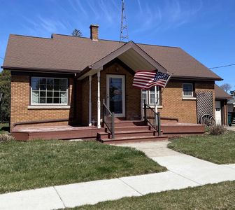 405 West Green Street, Fox Lake, WI, 53933