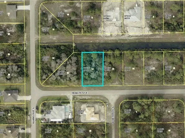 617 Trinity St E, Lehigh Acres, FL 33974