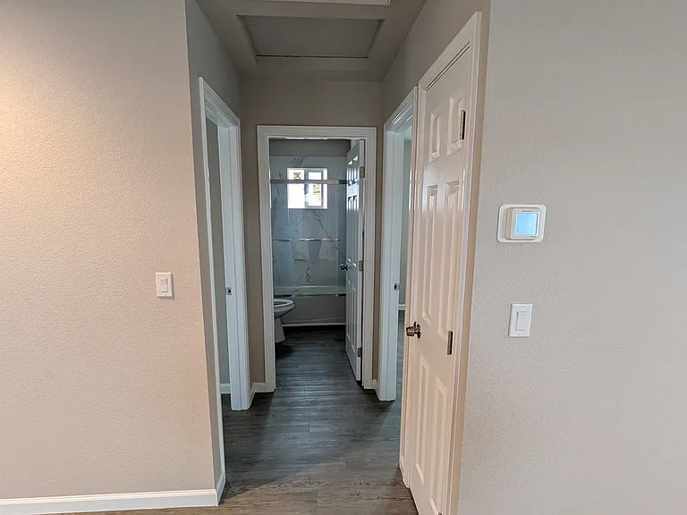 959 Thornton St — Photo 5