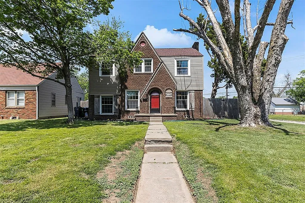 3 bed, 2084 sqft, $1,750 — Photo 1