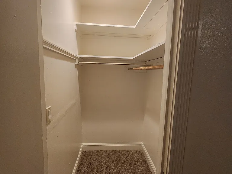 208 Main St #C — Photo 15