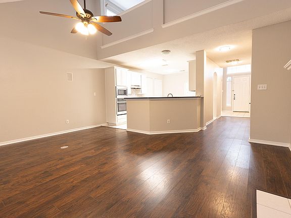2nd image of 9804 Hickory Hollow Ln