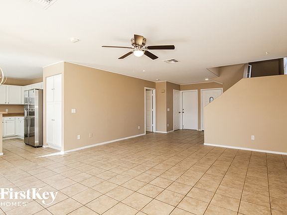 3rd image of 11825 W Poinsettia Dr
