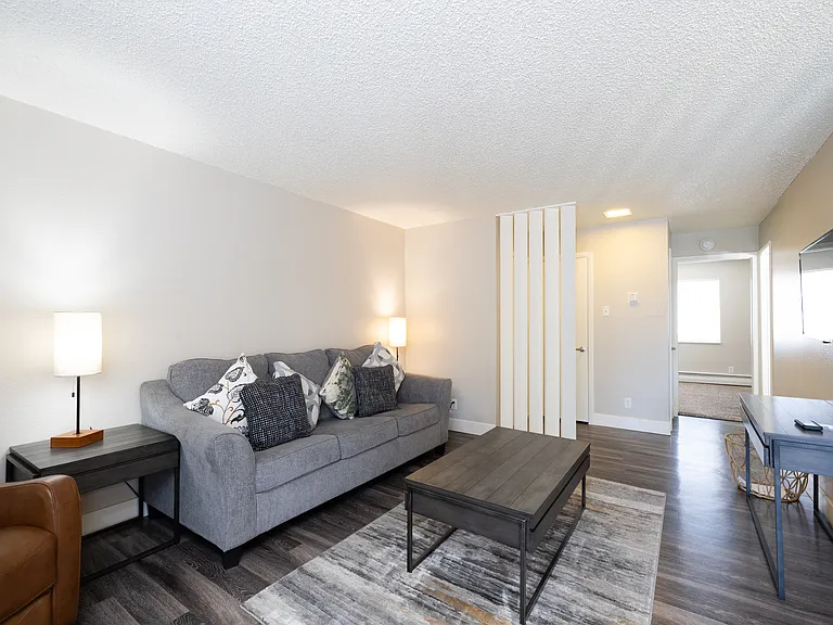 Aspen Ridge Apartments — Photo 12