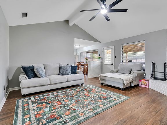 4th image of 101 Wagon Ln N