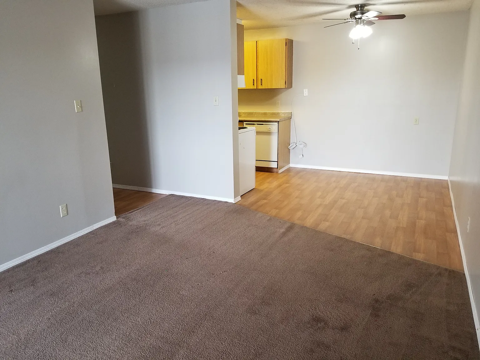 310 Stillwater Drive — Photo 3