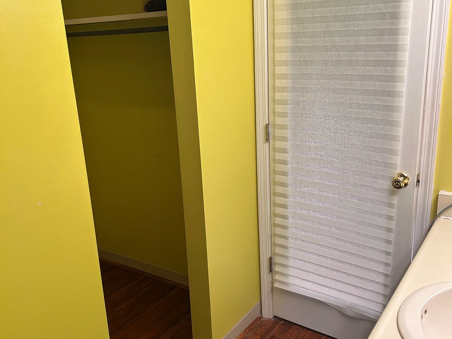1570 W Pond Dr — Photo 3