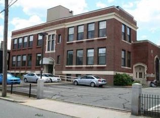 15 Ocean Ave APT 104, Winthrop, MA 02152