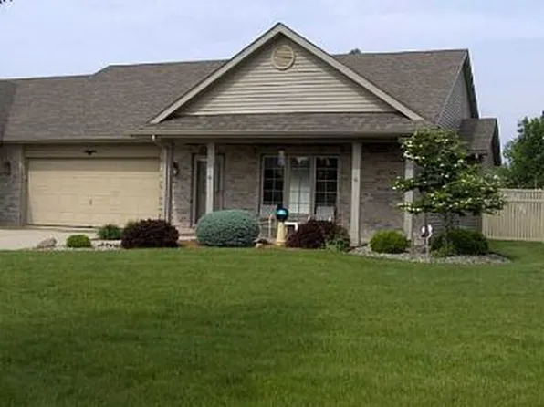 307 Primrose Ln, Archbold, OH 43502