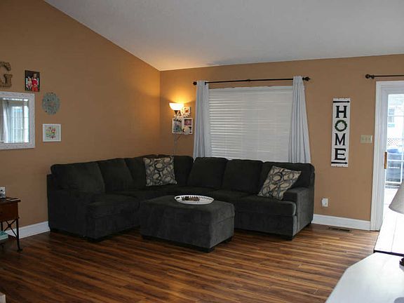 2nd image of 2605 Wynmoor Cir