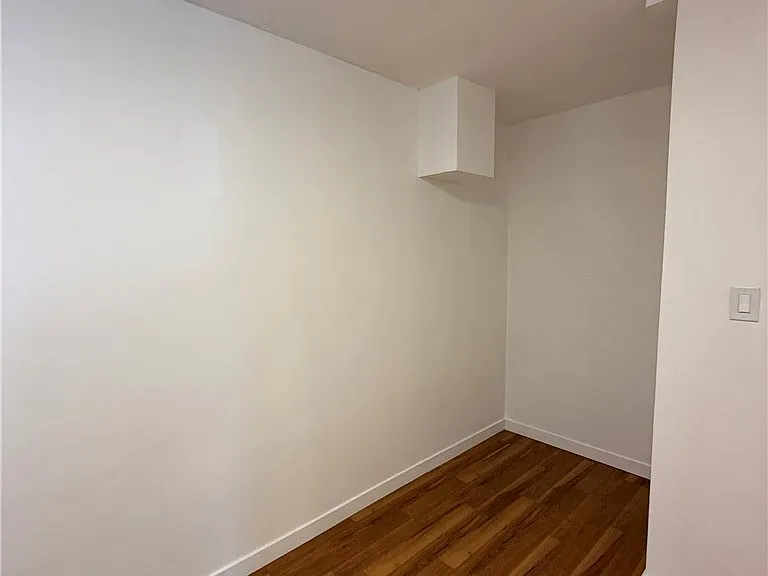 19148 Saticoy St #19148 — Photo 11