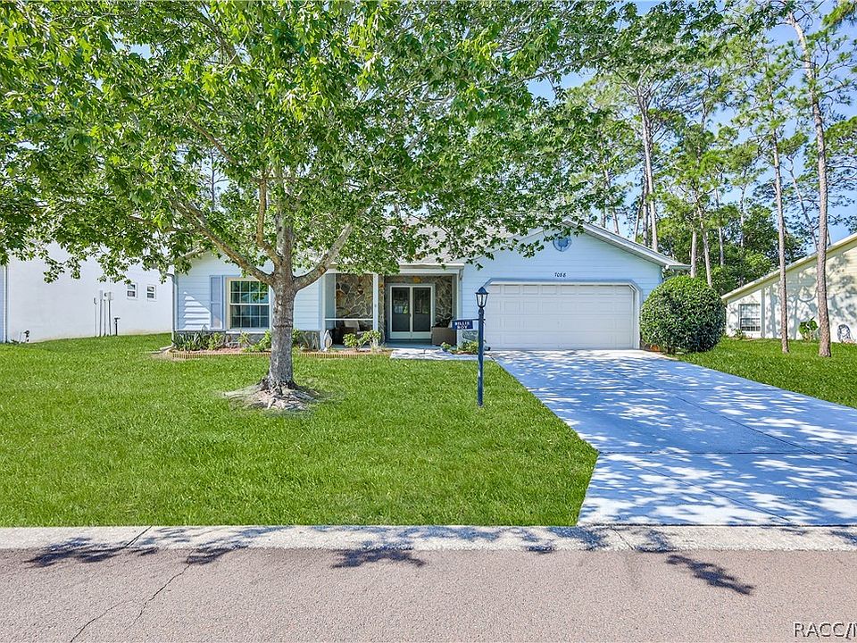 1st image of 7088 Crown Oaks Dr