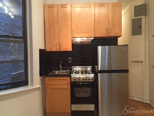 Rented by City Connections Realty | media 5