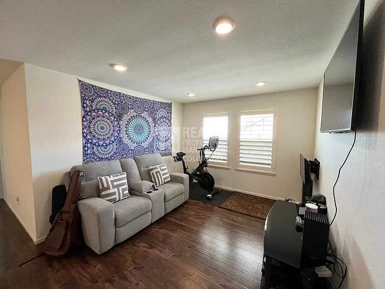 5992 Central Park Blvd — Photo 8
