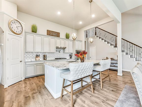 4th image of 6930 Water Glen Ln