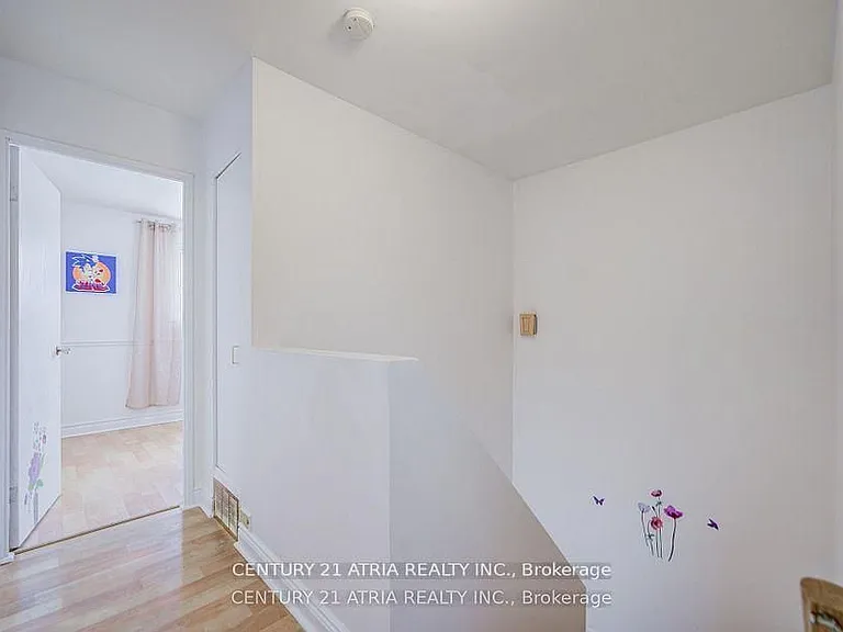 154 Freshmeadow Dr — Photo 14