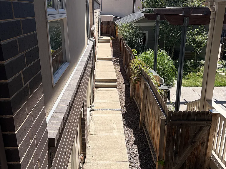 2924 Wyandot St — Photo 30