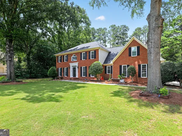 140 Creekview Trl, Fayetteville, GA 30214