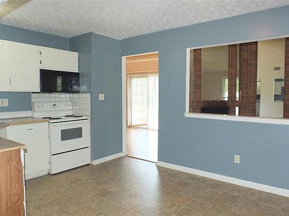 3rd image of 3392 Spangler Dr