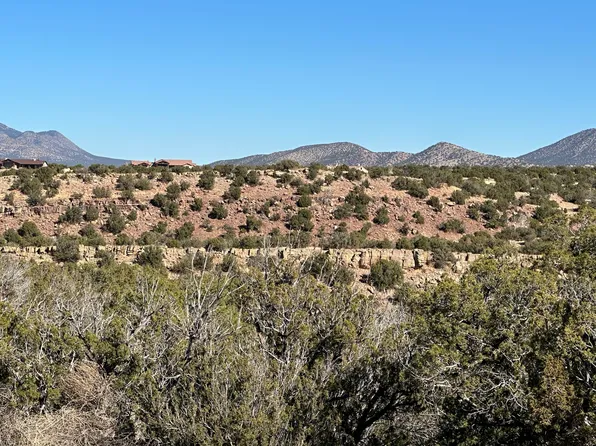16 Canada Vista Dr, Sandia Park, NM 87047