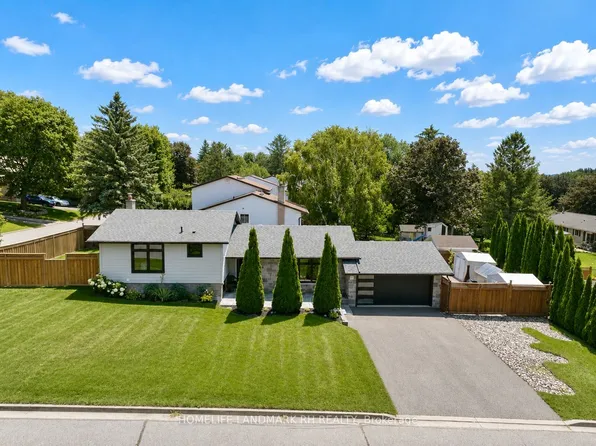 824 Grace St, Newmarket, ON L3Y 2L7