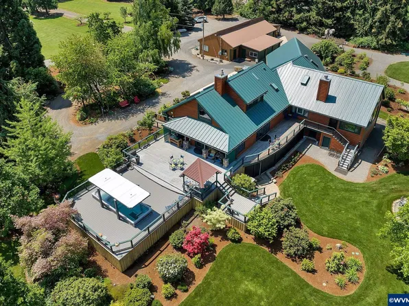 39975 Sandner Dr, Scio, OR 97374