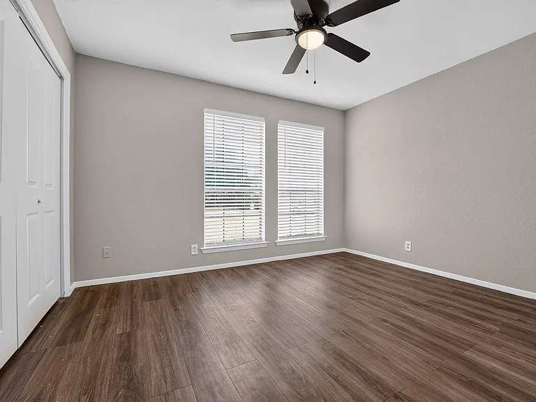 1509 Taron Dr — Photo 19