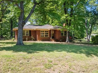 4009 Scottsdale Rd, Greensboro, NC 27455