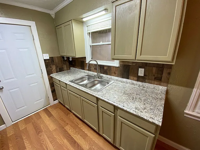403 N Bluebonnet Dr — Photo 9