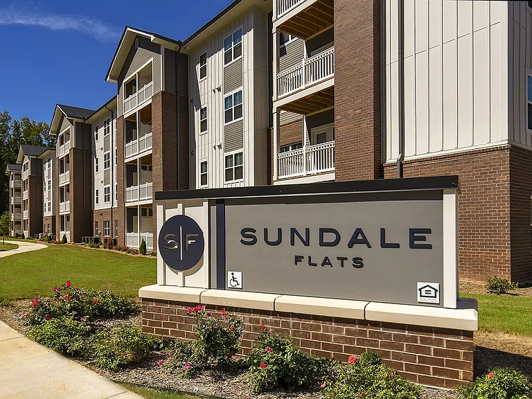 Sundale Flats — Photo 6