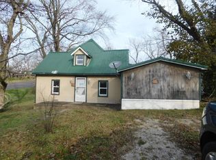 404 E 2nd St, Mountain View, MO 65548