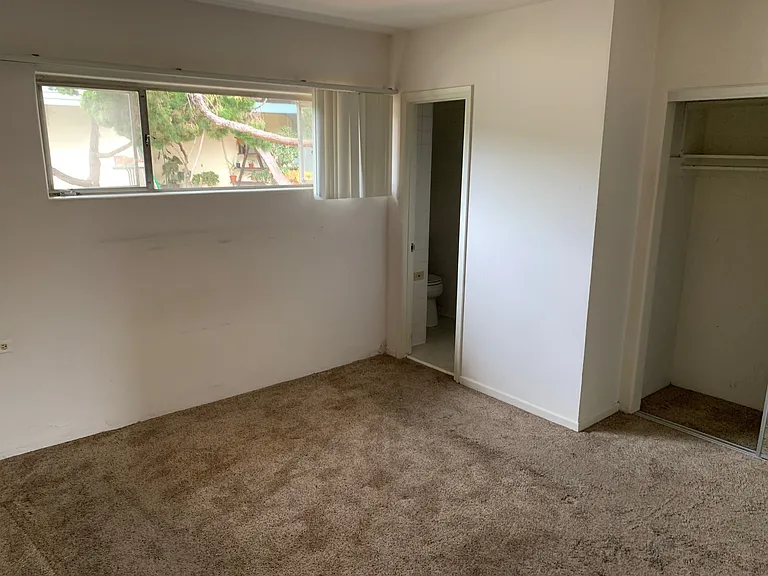 438 Rosemont St #438 — Photo 12