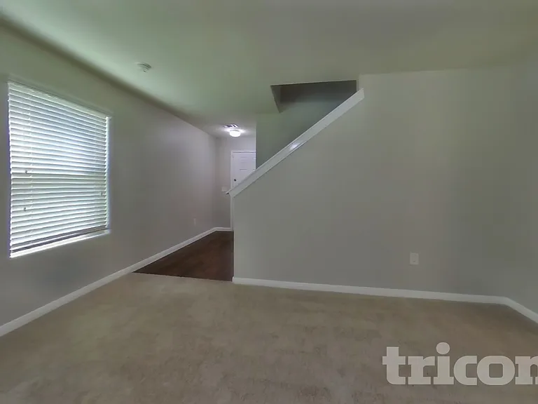 10115 Dawson Hill Ln — Photo 3