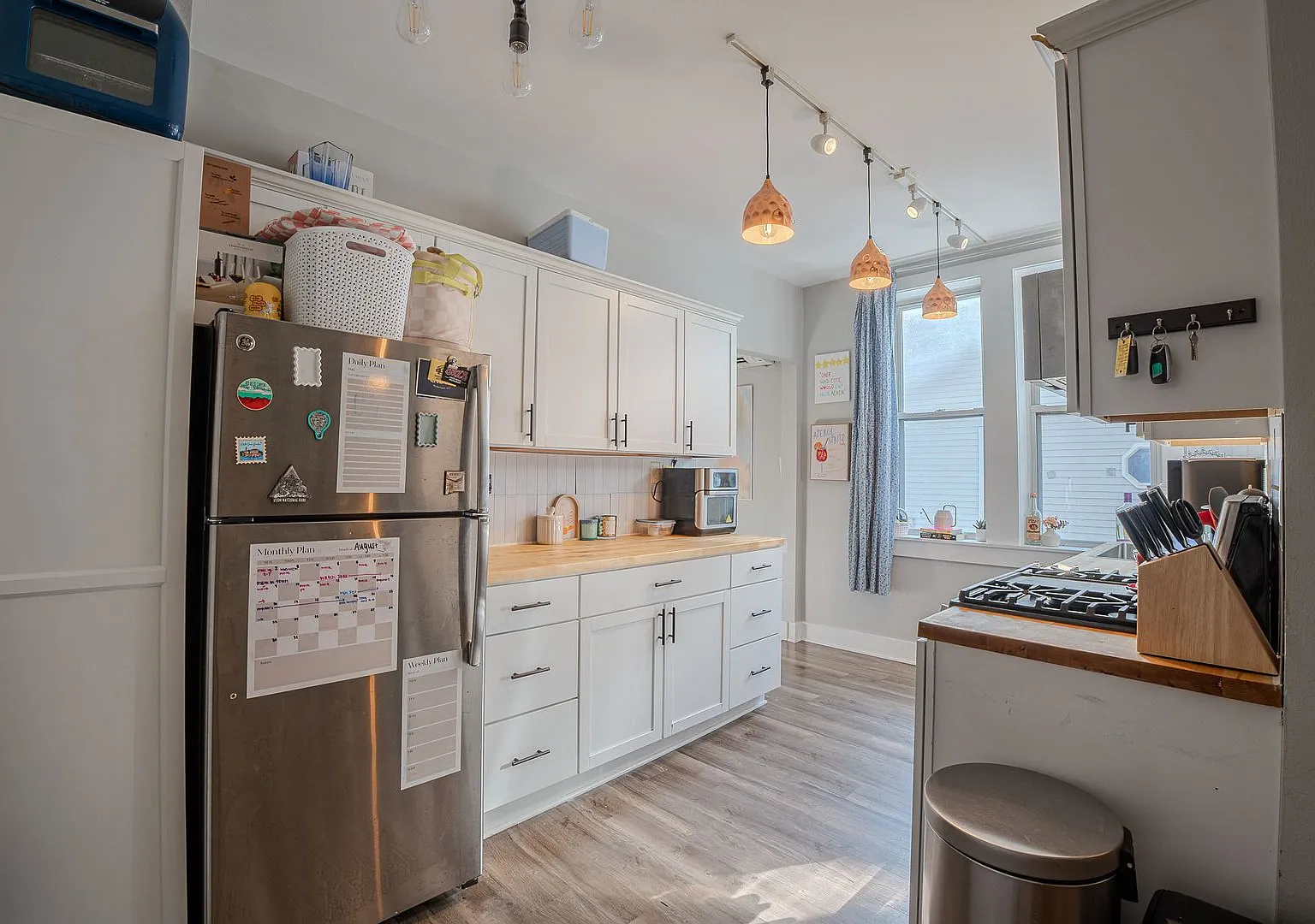2436 S Wentworth Ave — Photo 1