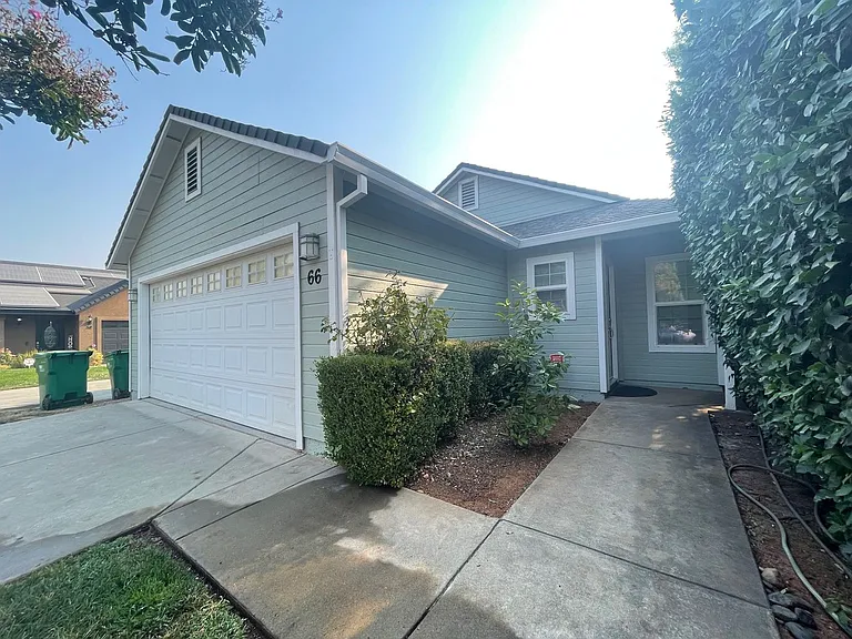 66 N Valley Ct — Photo 1