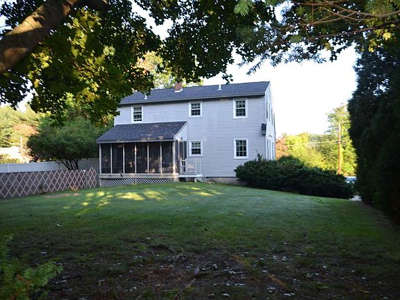 4th image of 49 Sherwood Cir