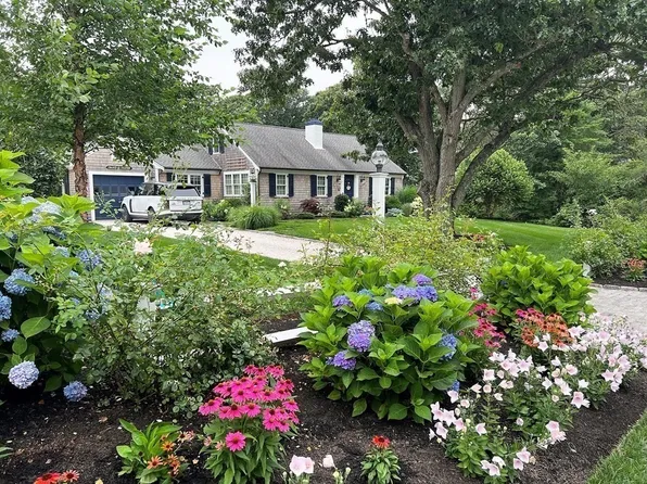 219 Training Field Rd, Chatham, MA 02633