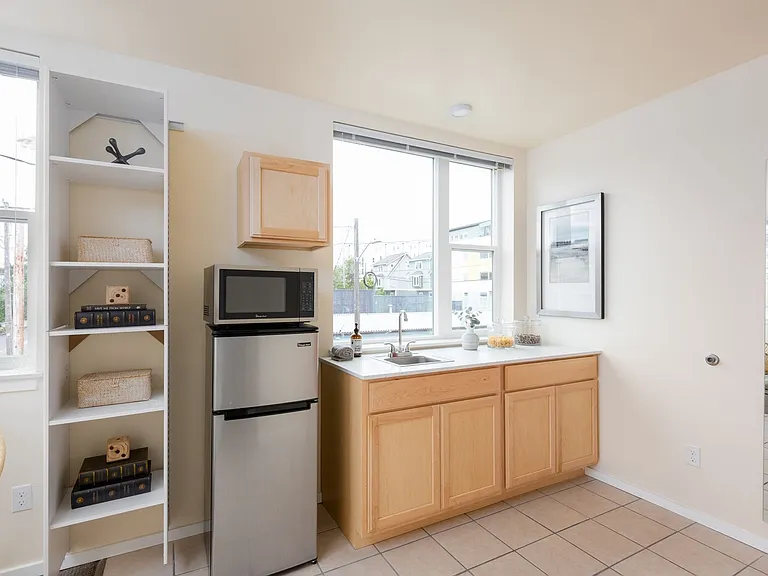 aPodment Suites at Genoa | Central District — Photo 25