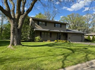 419 Ridge Rd, Albert Lea, MN 56007