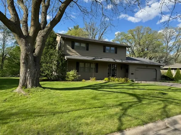 419 Ridge Rd, Albert Lea, MN 56007