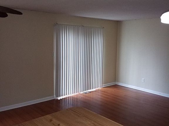 3rd image of 9420 Big Ben Cir